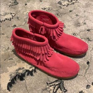 Girls Minnetonka Moccasins